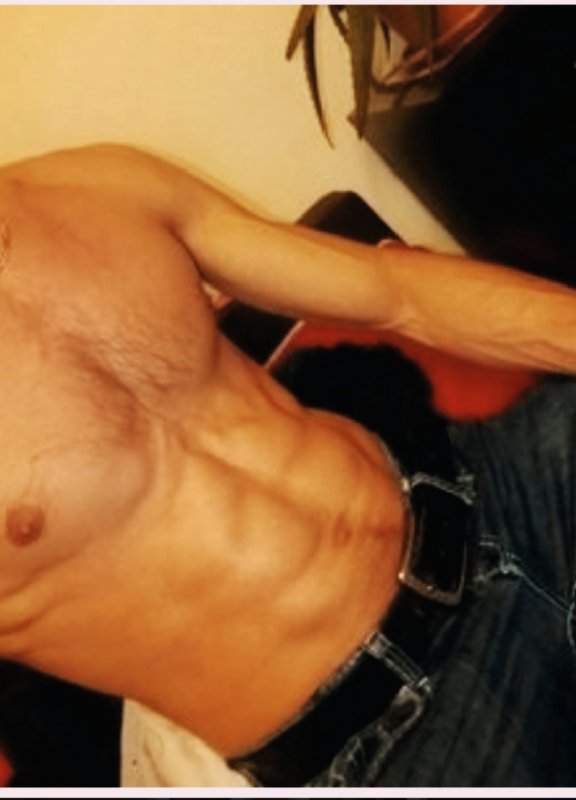 Privát, Escort_0