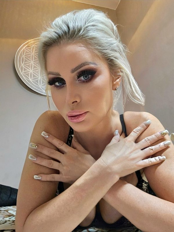 Paris Wilton Tantra Brno_0